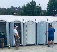 Best Portable Restroom Servicing (Cleaning and Restocking)  in Lake Mohegan, NY